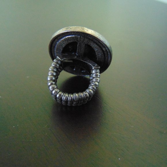 Costume Jewelry- monogram ring - Picture 4 of 12